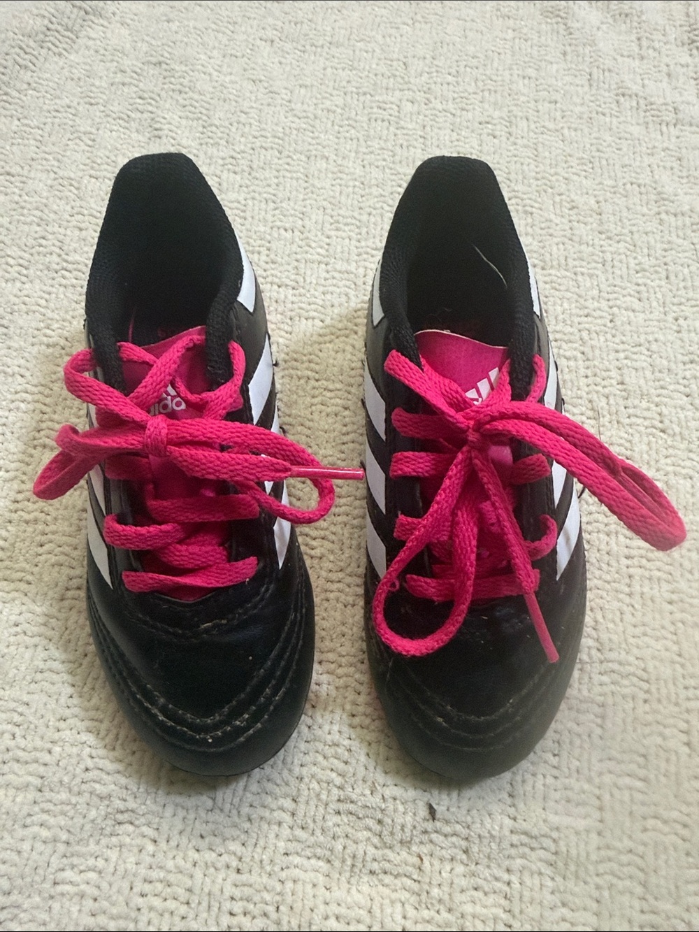 adidas Kids soccer cleats with Pink Laces size 11